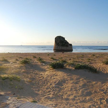 Appartamento Sul Mare Torre Pali Exterior foto