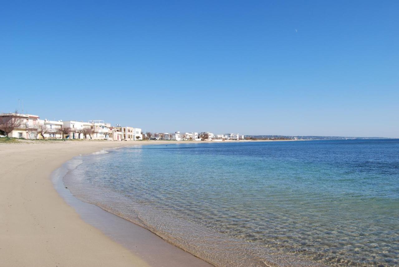 Appartamento Sul Mare Torre Pali Zimmer foto
